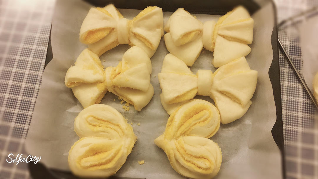 蝴蝶结🎀面包（南瓜泥椰蓉馅）