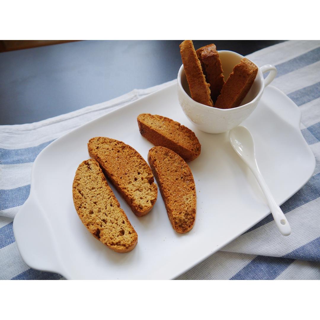 肉桂红糖意式脆饼干 Cinnamon Toasted Biscotti