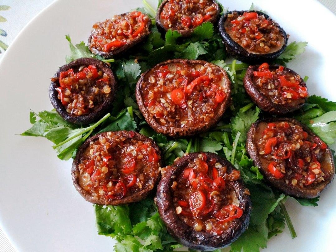 蒜蓉孜然烤香菇