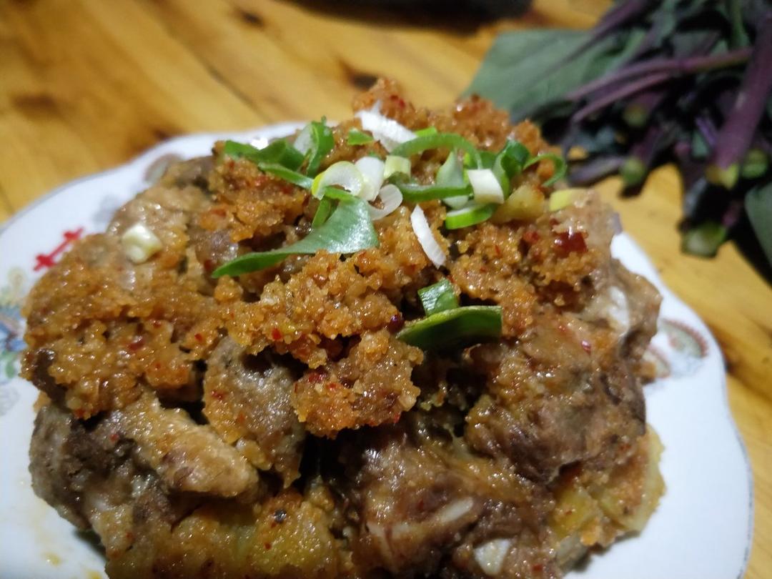 川味粉蒸排骨