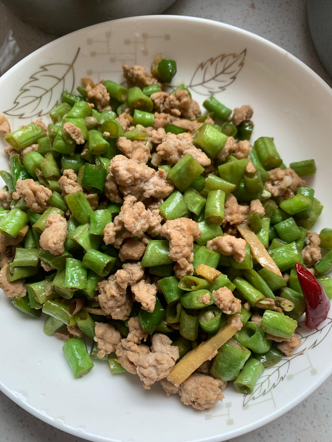 超简单的下饭菜🔥肉末豆角，好吃到流泪