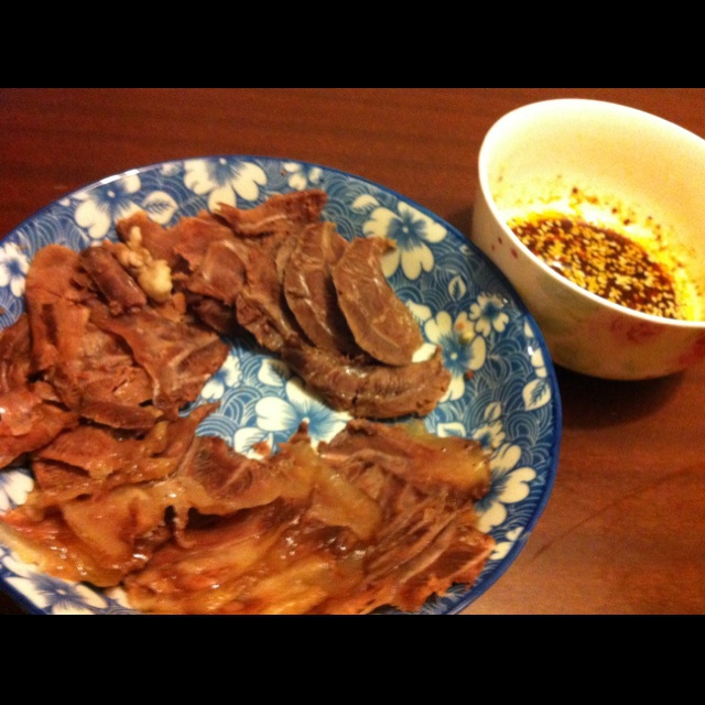蘸汁牛肉