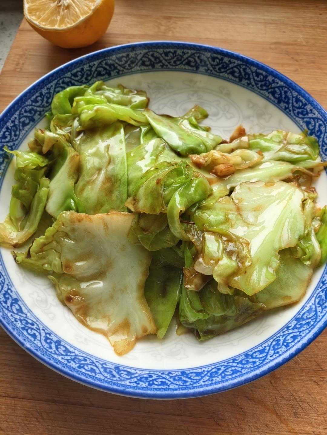 手撕包菜（炝炒莲白）