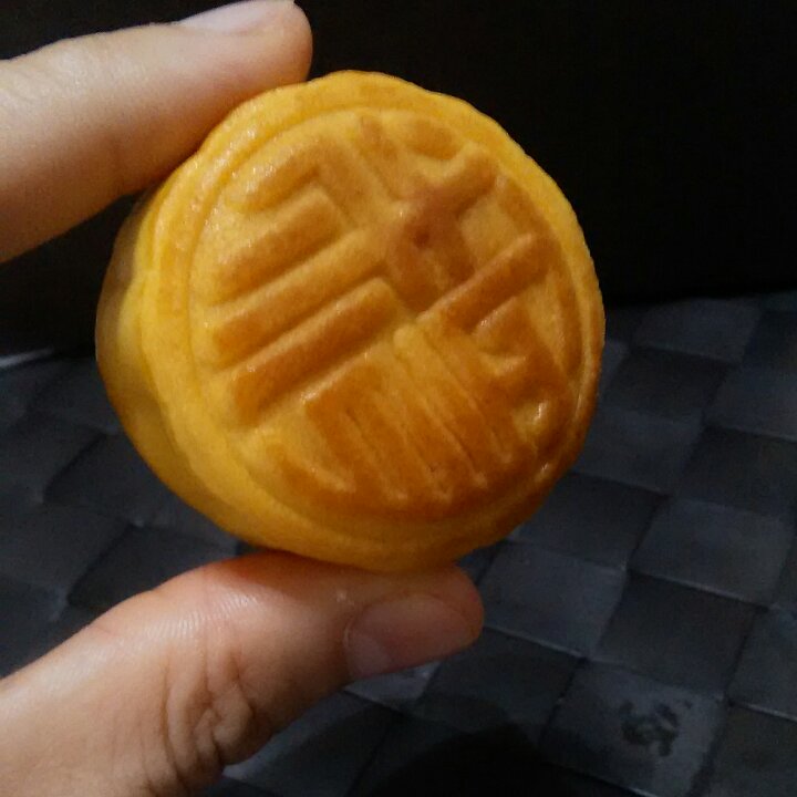半岛酒店奶黄月饼——号称月饼界的劳斯莱斯
