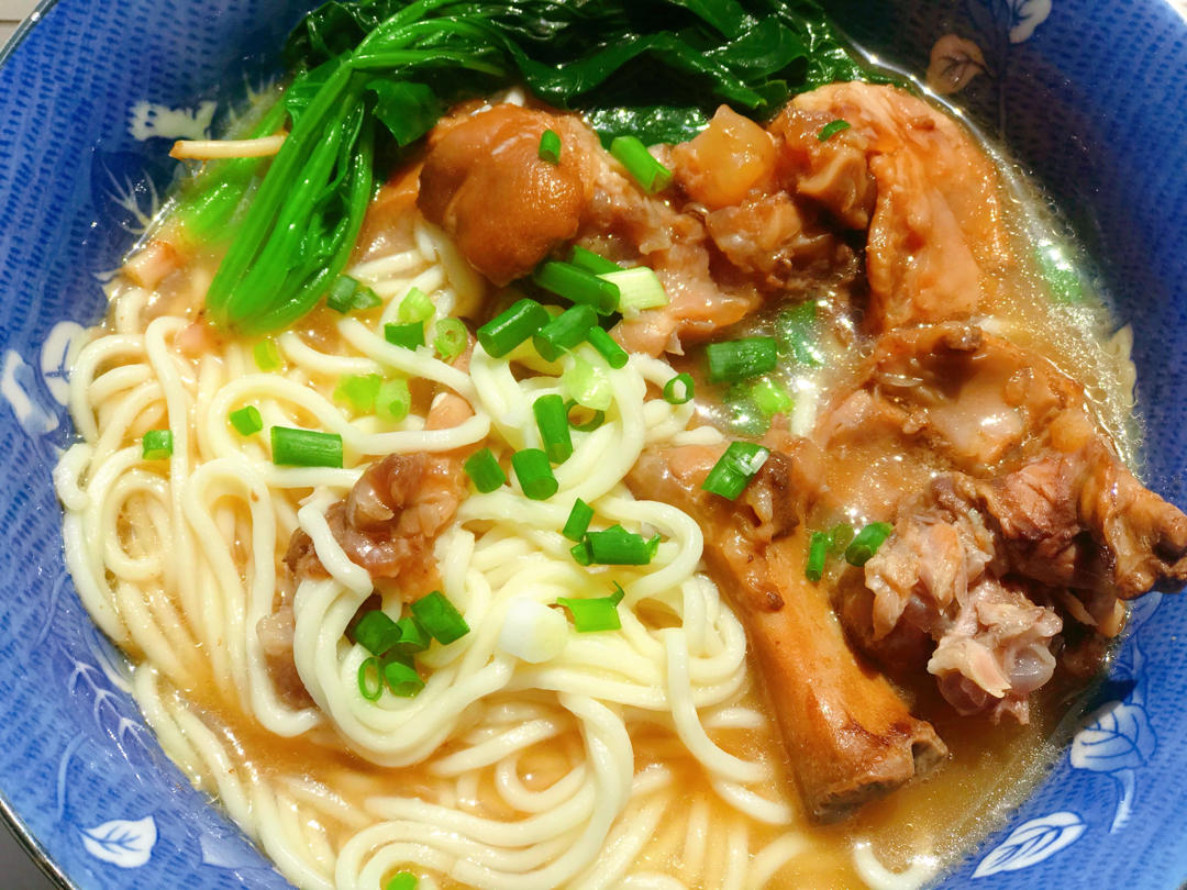 酱香卤猪蹄