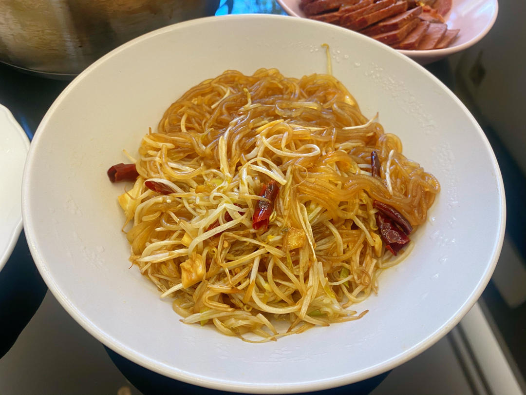 豆芽炒粉丝