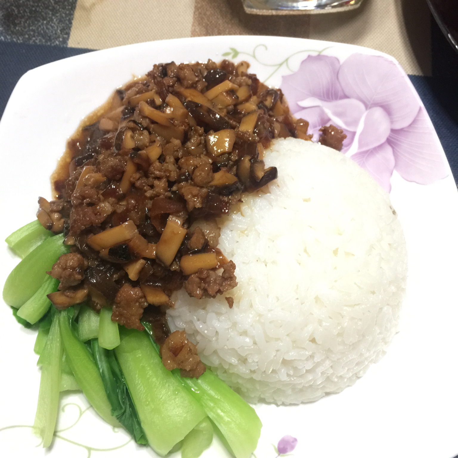 台式卤肉饭