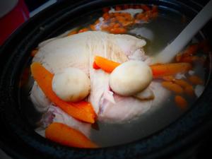 清炖萝卜整鸡汤的做法 步骤3