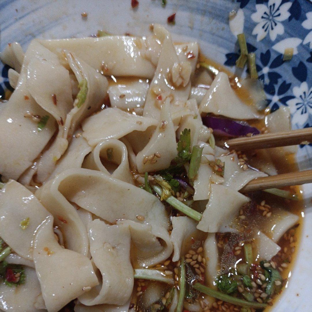 十分钟快手❗️好吃到舔碗底的酸汤面❗️