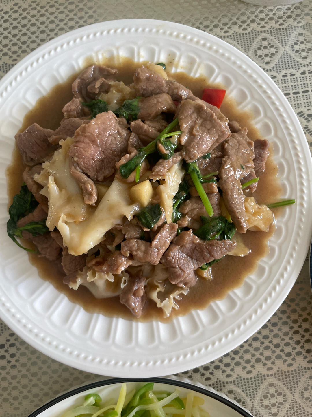 小炒黄牛肉，肉嫩味香！太好吃了简直是米饭杀手！