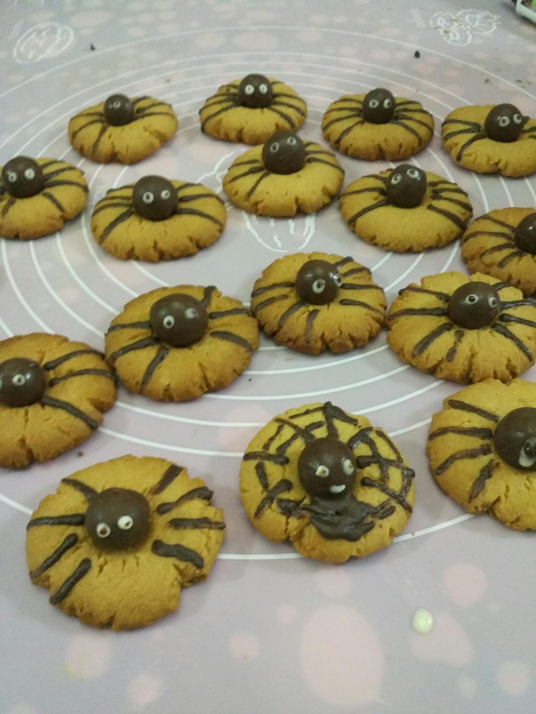 万圣节蜘蛛花生酱曲奇
