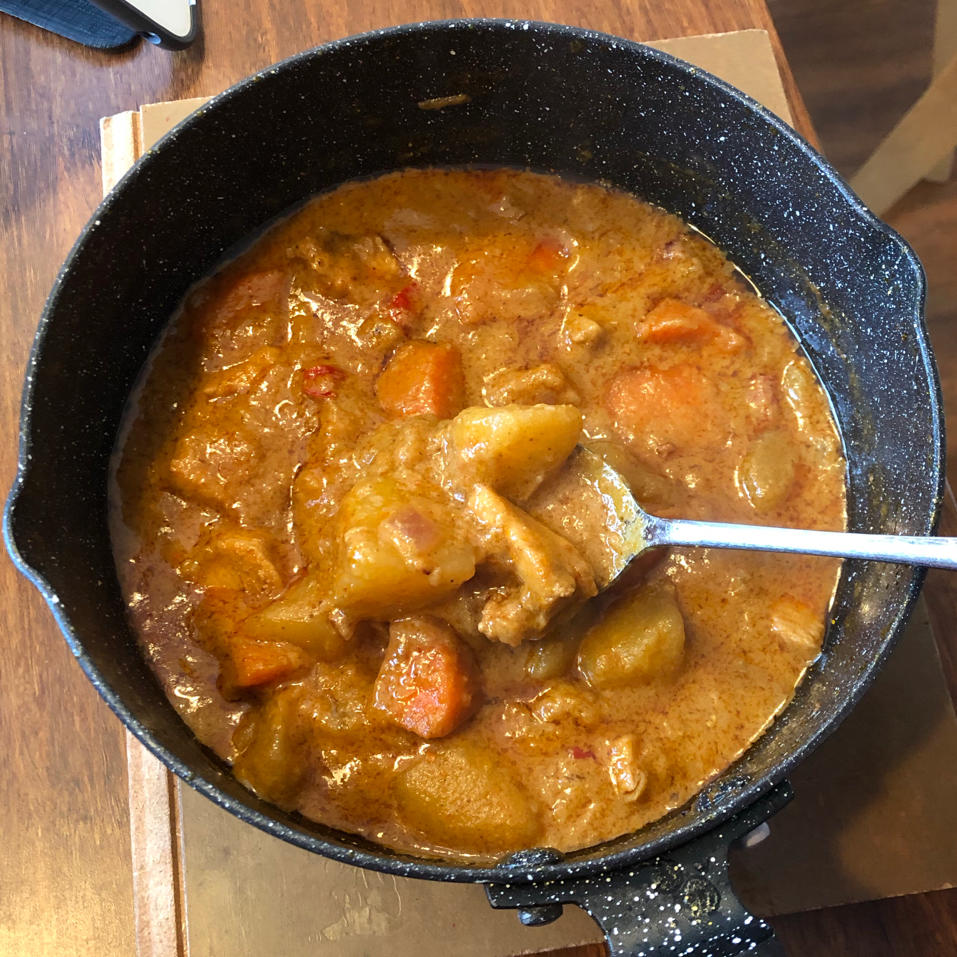 风味浓郁的泰式咖喱鸡