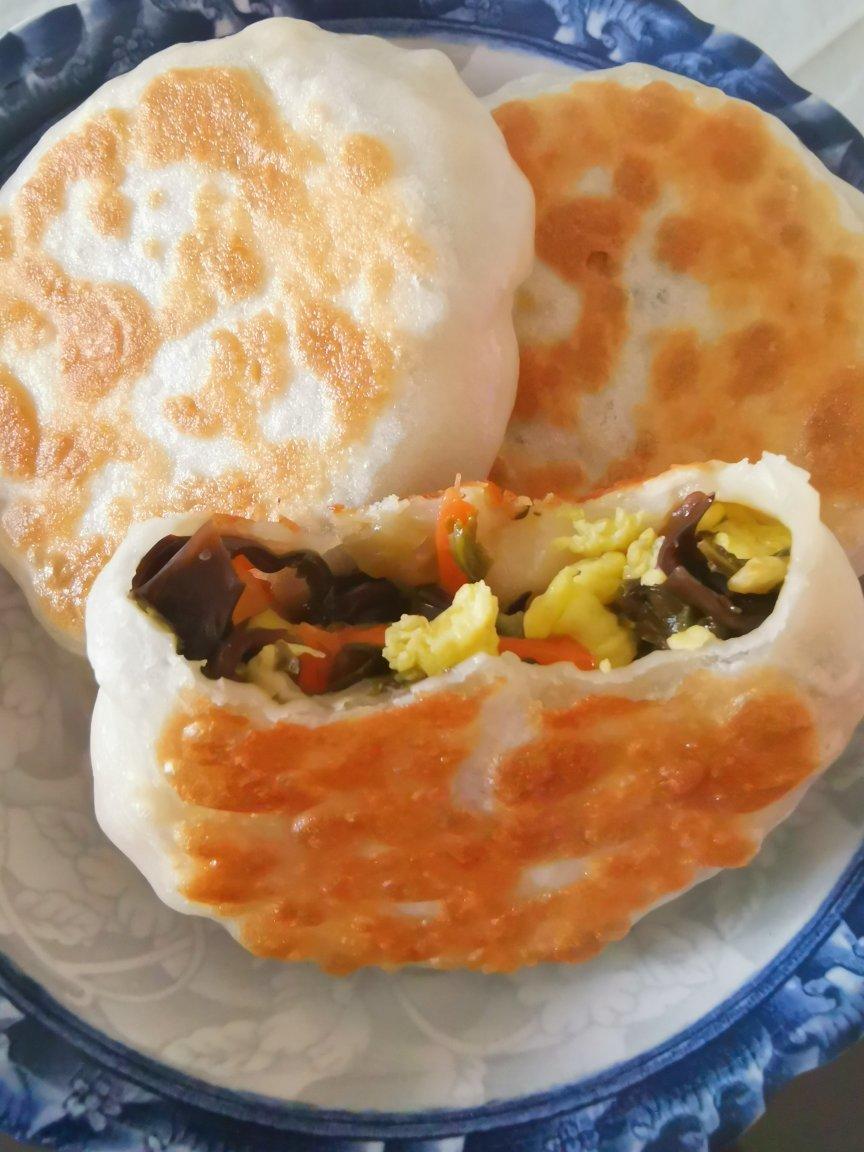 皮薄馅大～韭菜鸡蛋饼