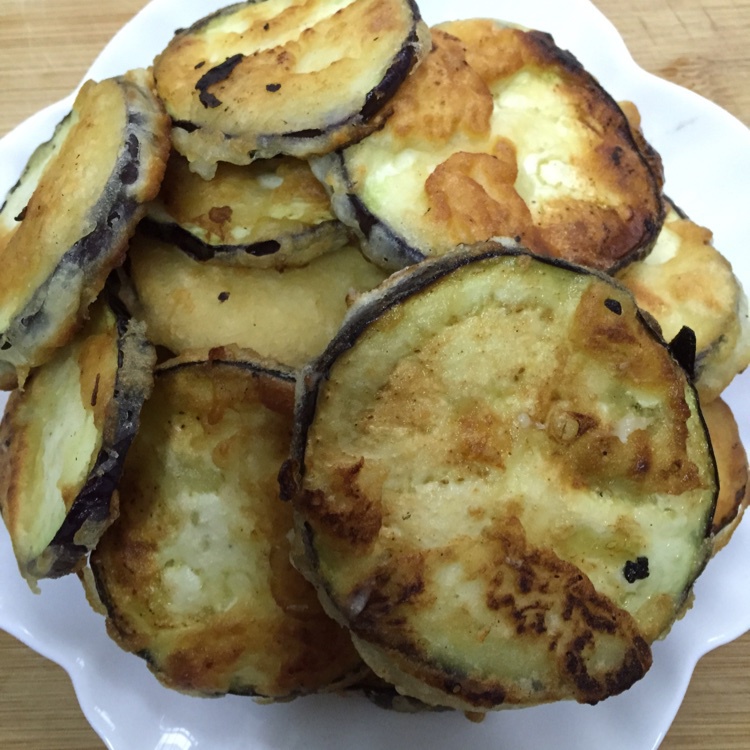 金灿灿小窝做的油炸茄子饼