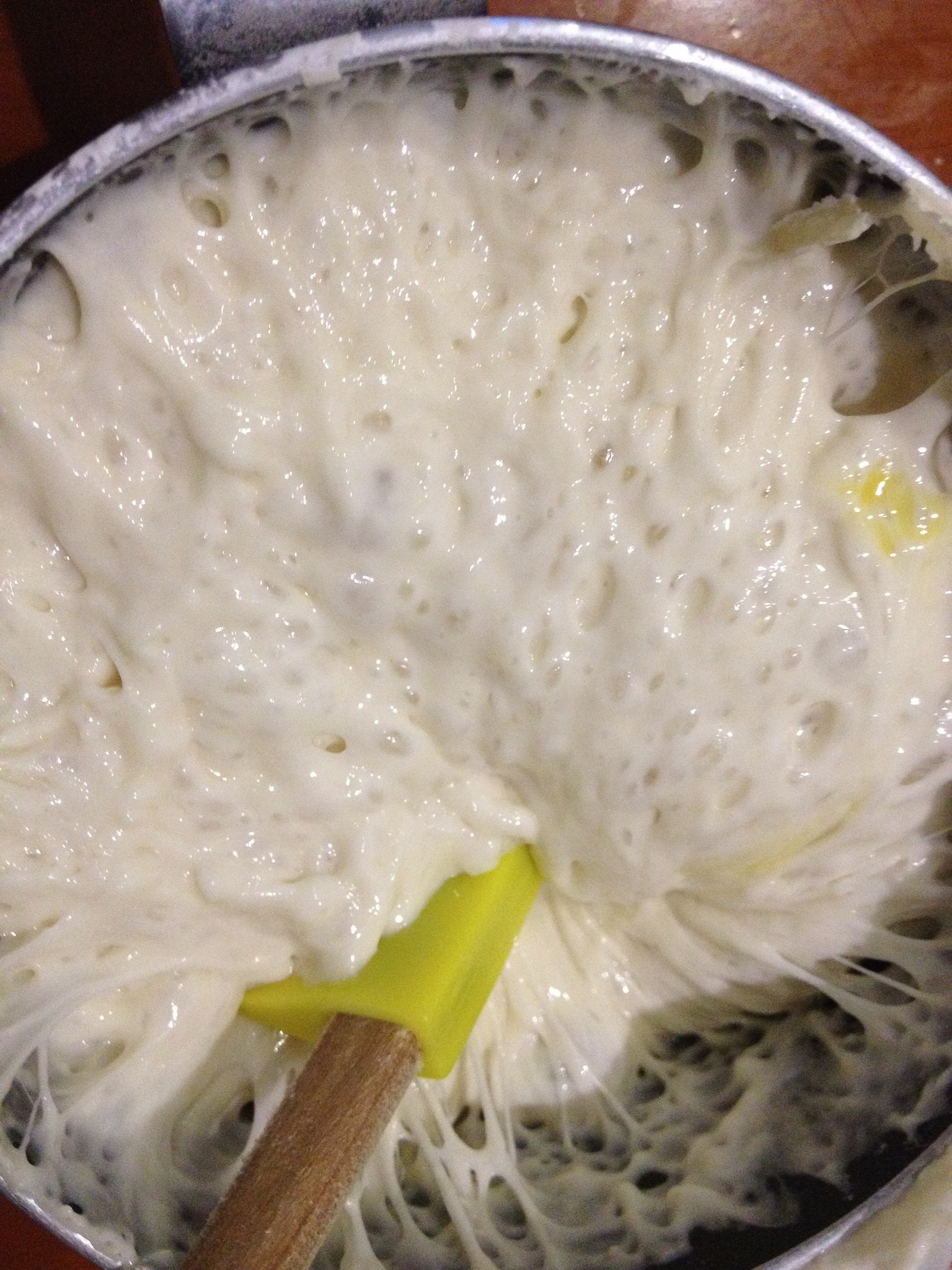 一次发酵淡奶油吐司～酵头法的做法 步骤2