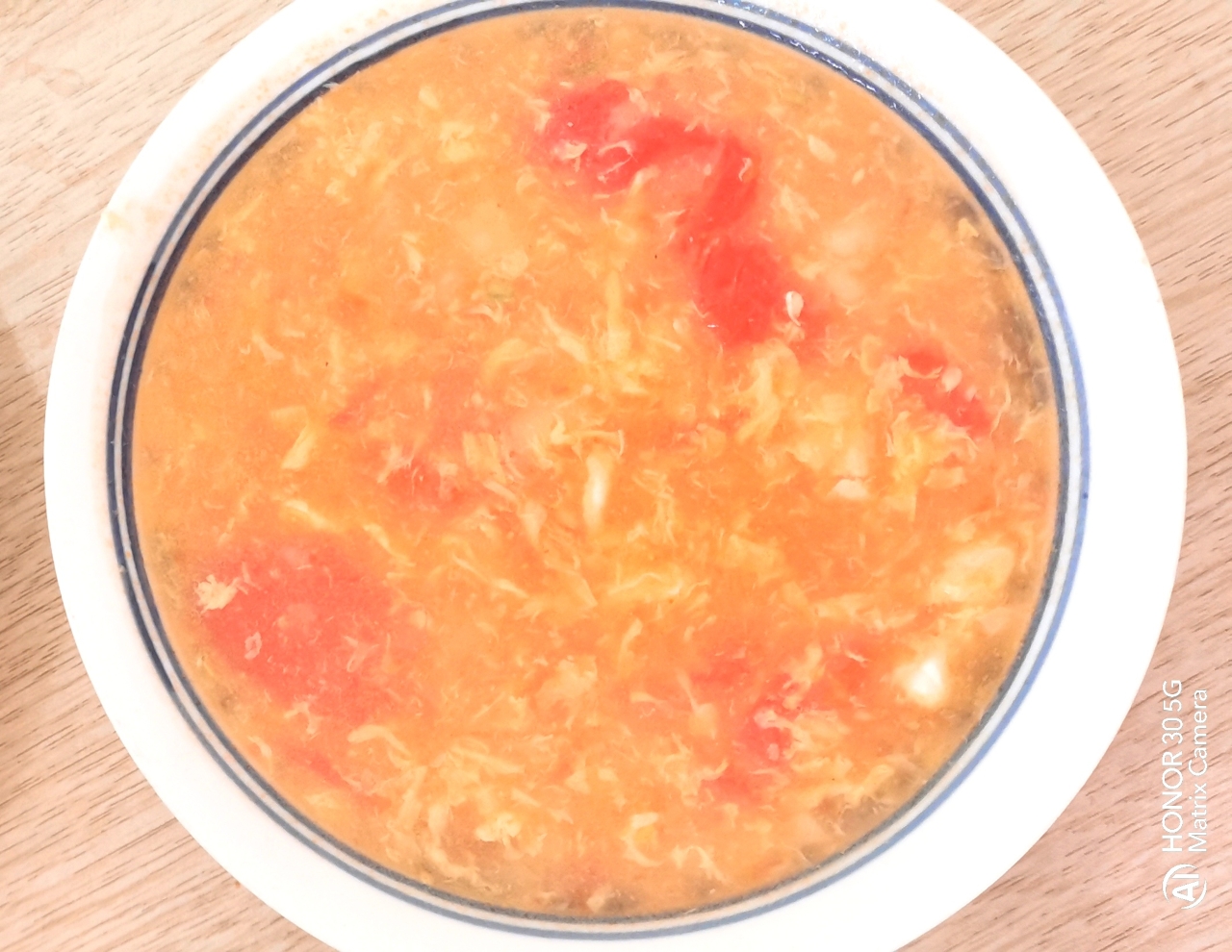 几分钟做好番茄疙瘩汤❗️连吃两碗都不够～