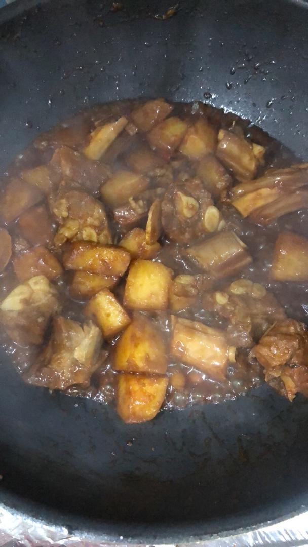土豆炖排骨