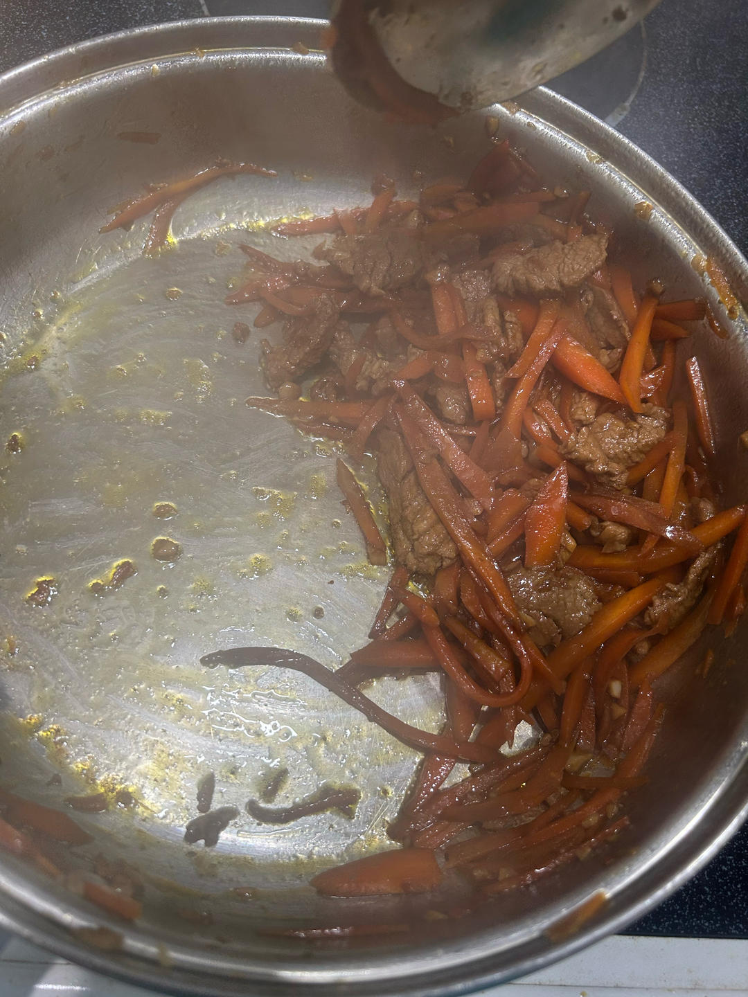 超级下饭胡萝卜丝炒肉