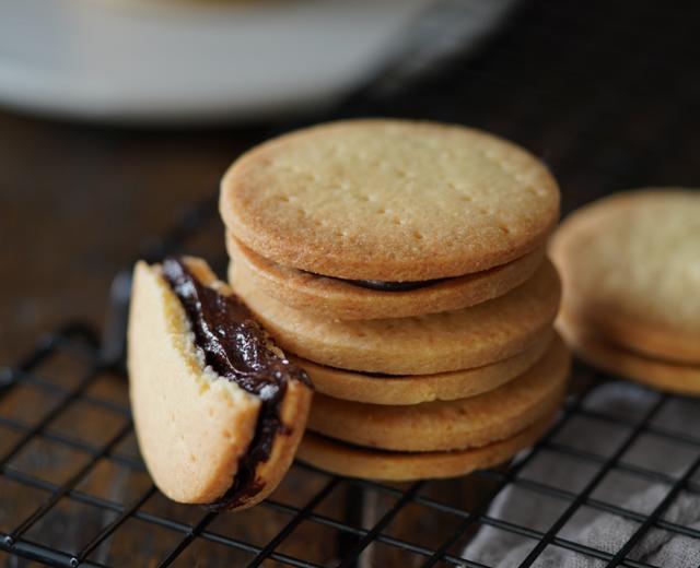 巧克力夹心饼干的做法