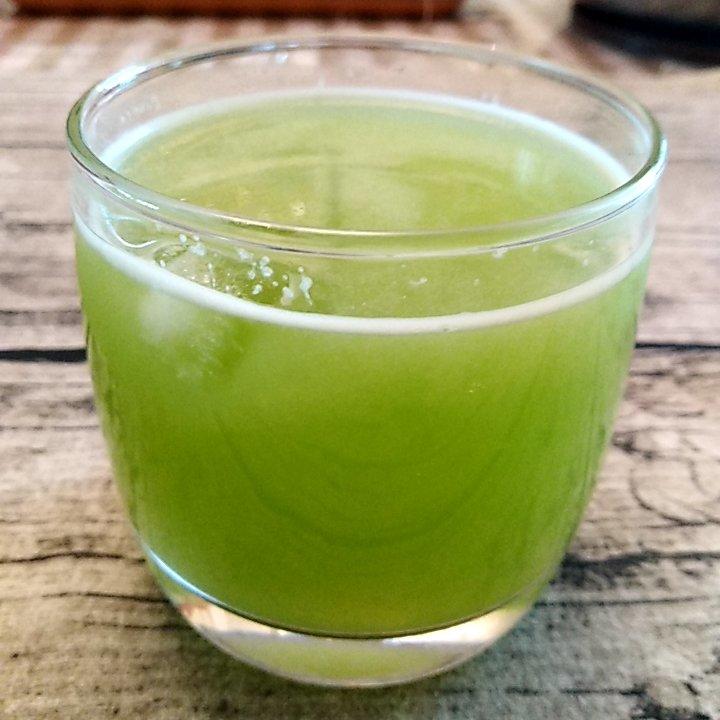 香草阳台分享作品 大暑丨吃冬瓜透心凉蜂蜜冬瓜汁(三瓜汁)将冬瓜切