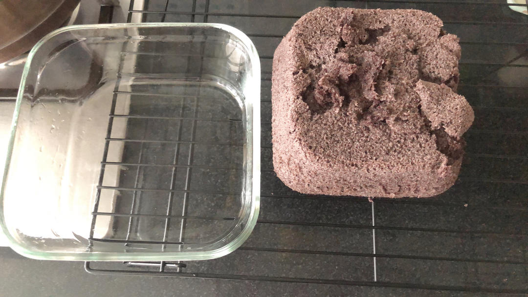 纯黑米的黑米糕