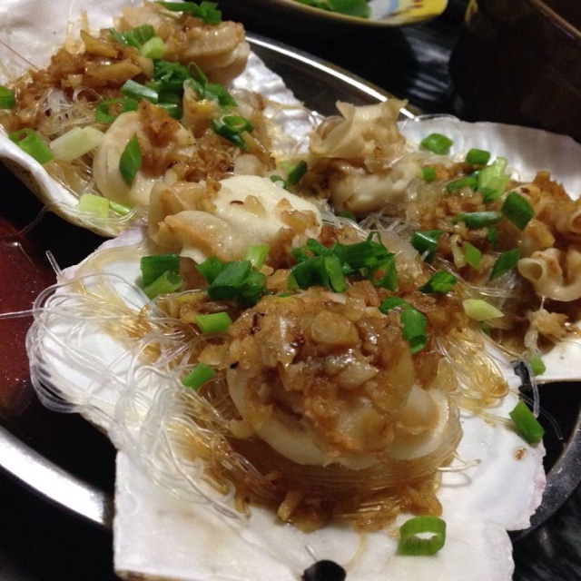 蒜蓉粉丝蒸扇贝