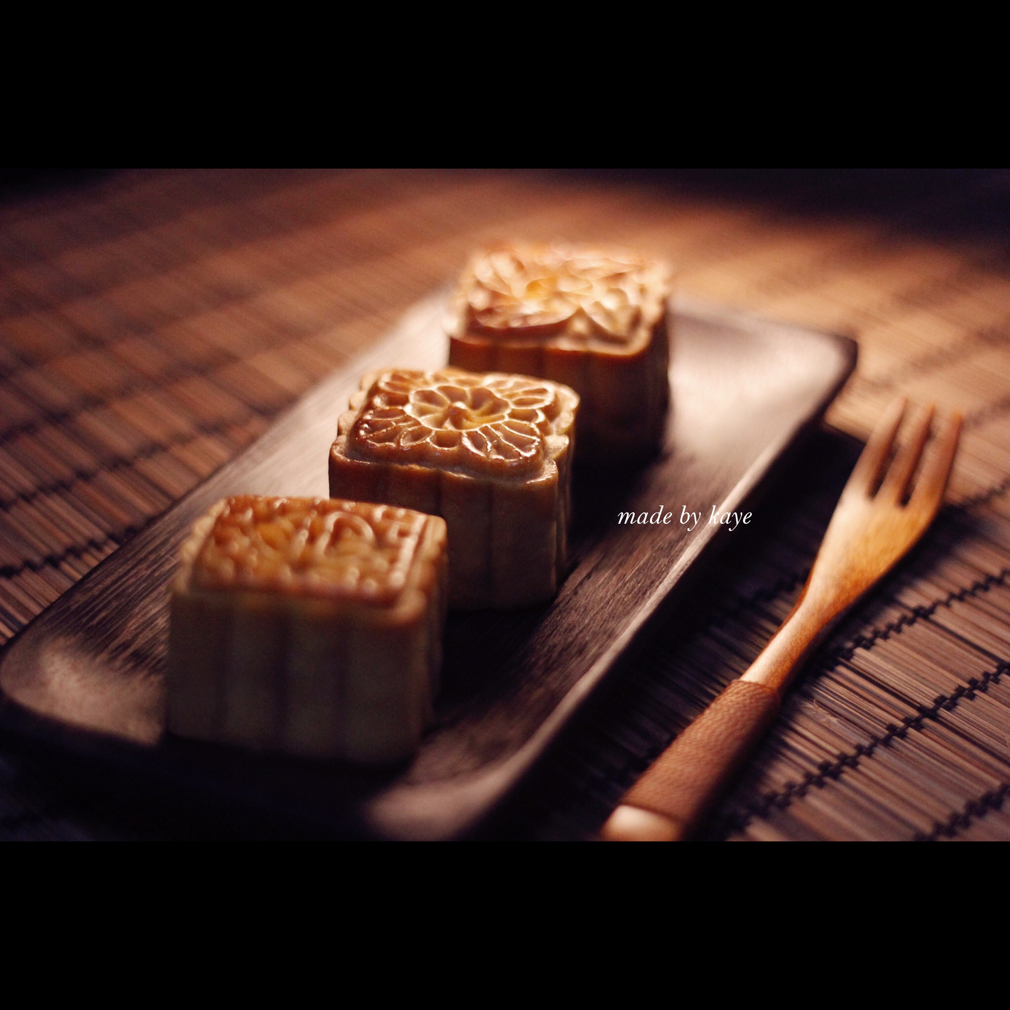 广式月饼——蛋黄莲蓉月饼
