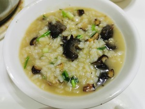海参粥(2岁宝宝可食用版)的做法 步骤11