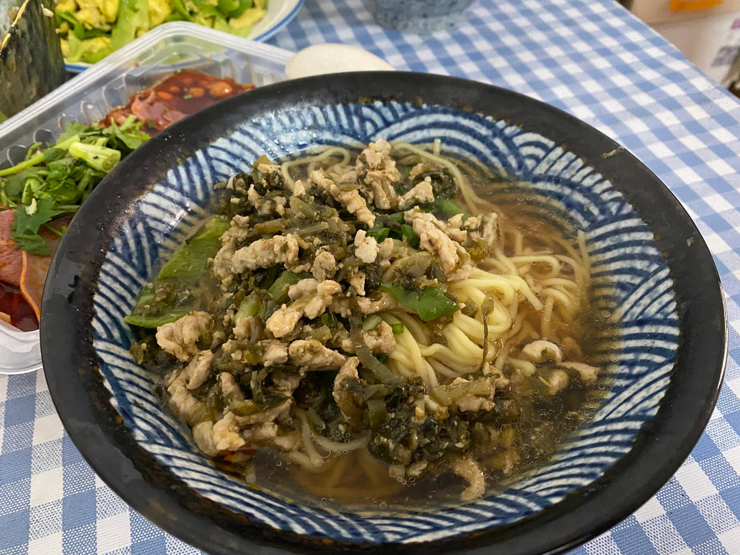 雪菜肉丝面