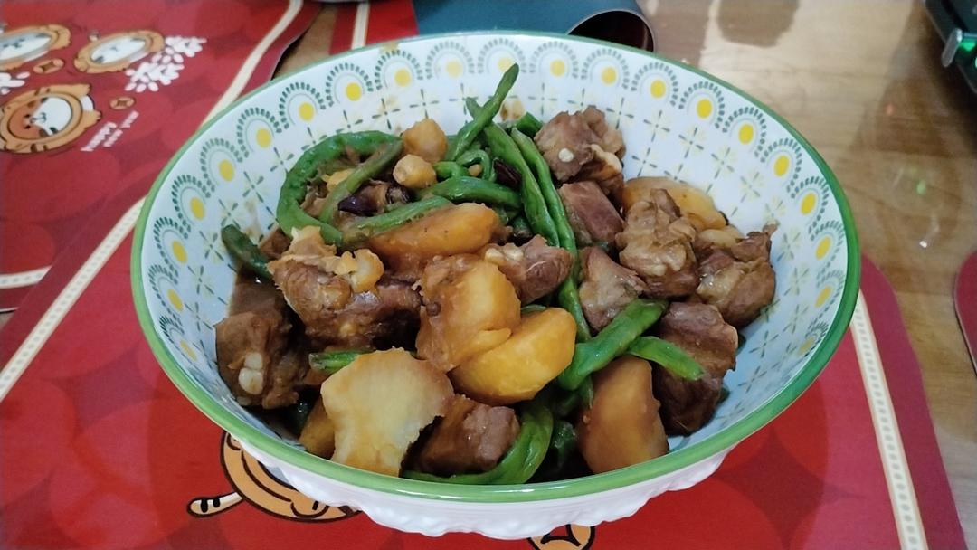 午餐•2023年8月4日