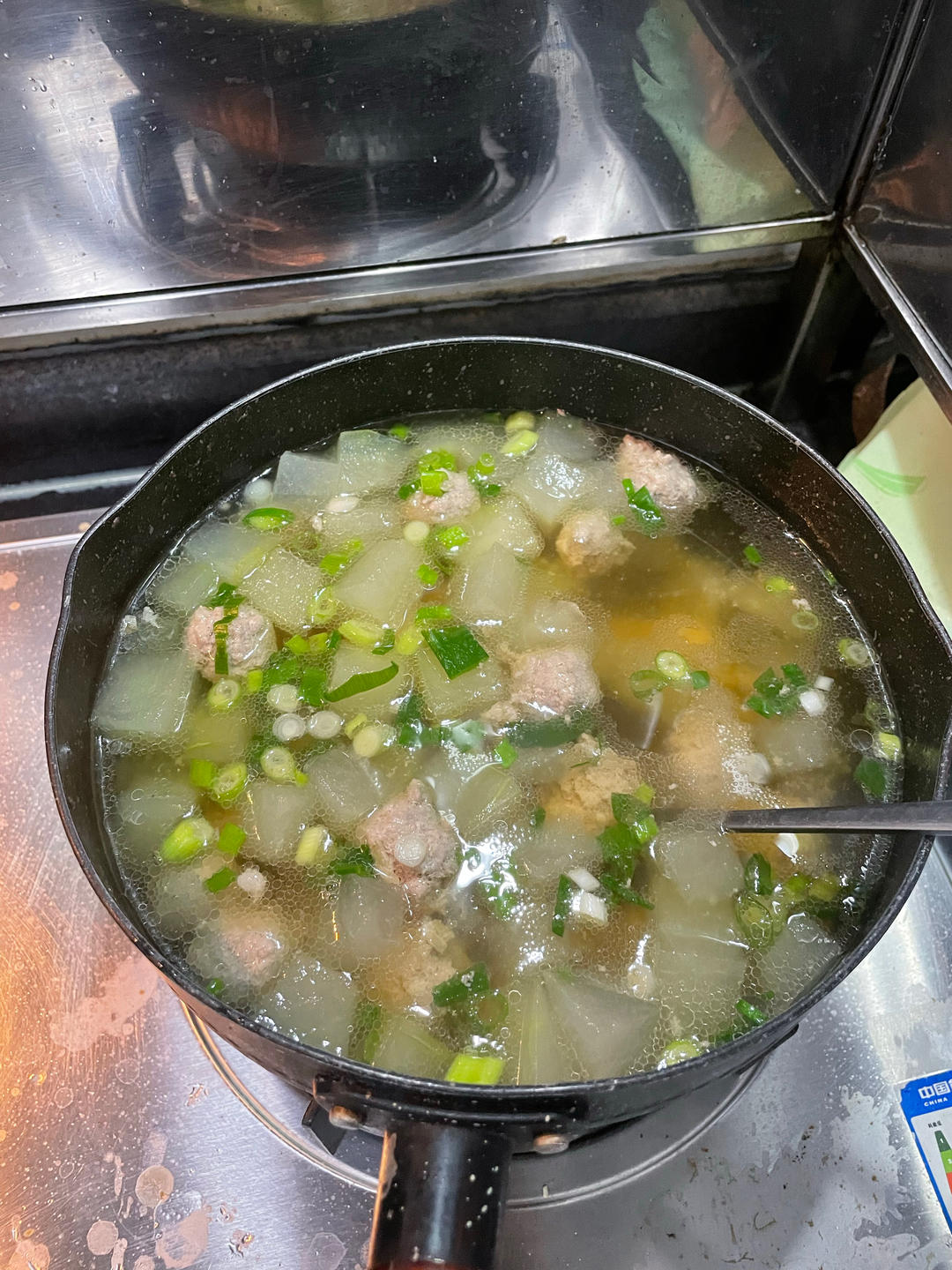 巨鲜美的冬瓜丸子汤