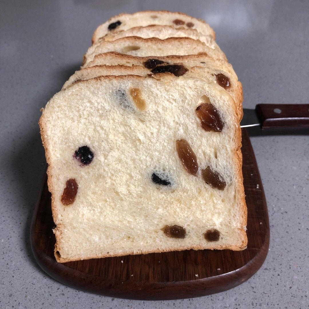 葡萄干奶香吐司面包机食谱改良版