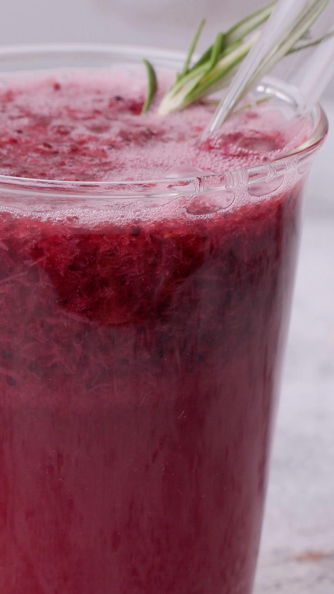 杨梅茉莉茶的做法