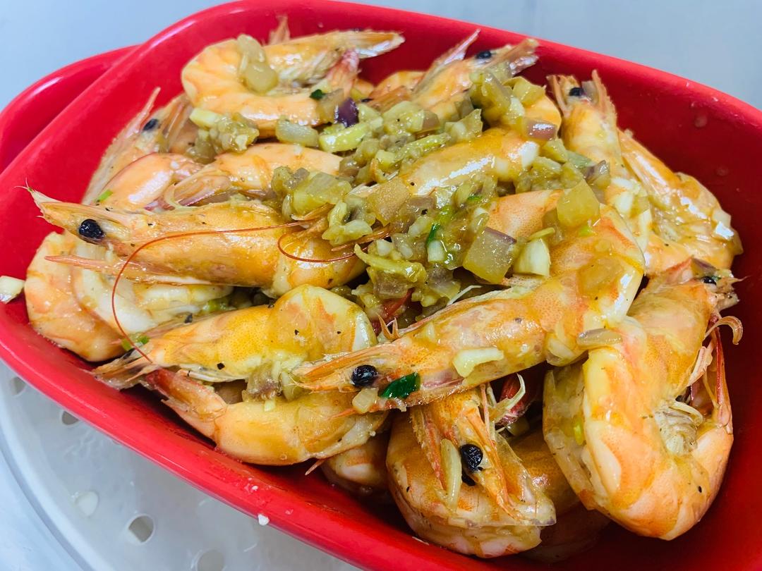 蒜蓉黄油虾的做法