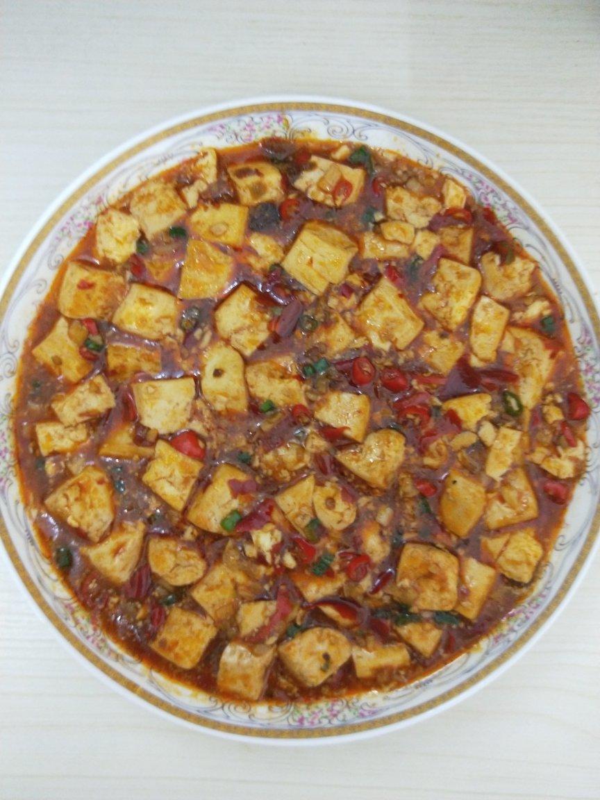 红烧豆腐，没有比这个更简单的了，好下饭