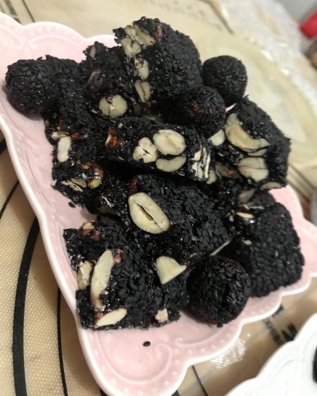 桑椹核桃膏