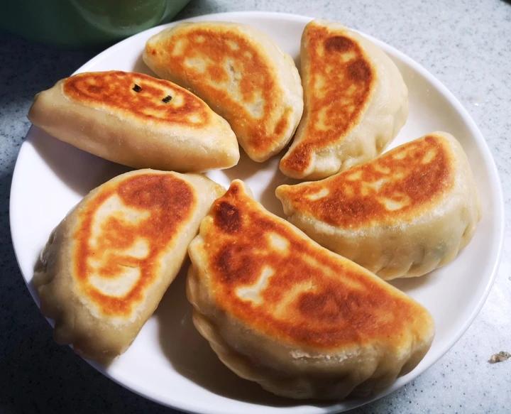 简单又好吃的韭菜盒子