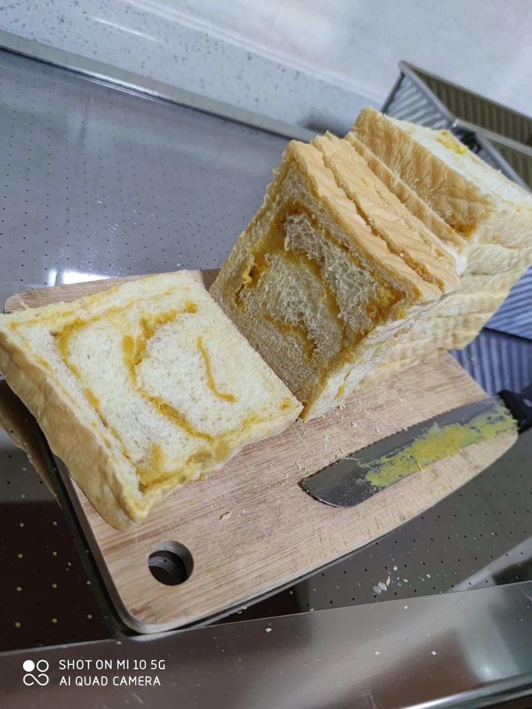 用烤箱自己做面包--手工牛奶吐司面包