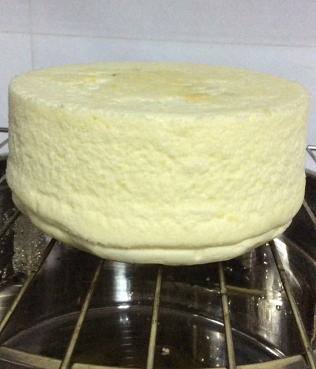 蒸蛋糕。。。清蒸戚风蛋糕---健康营养蒸出来（2蛋6寸）