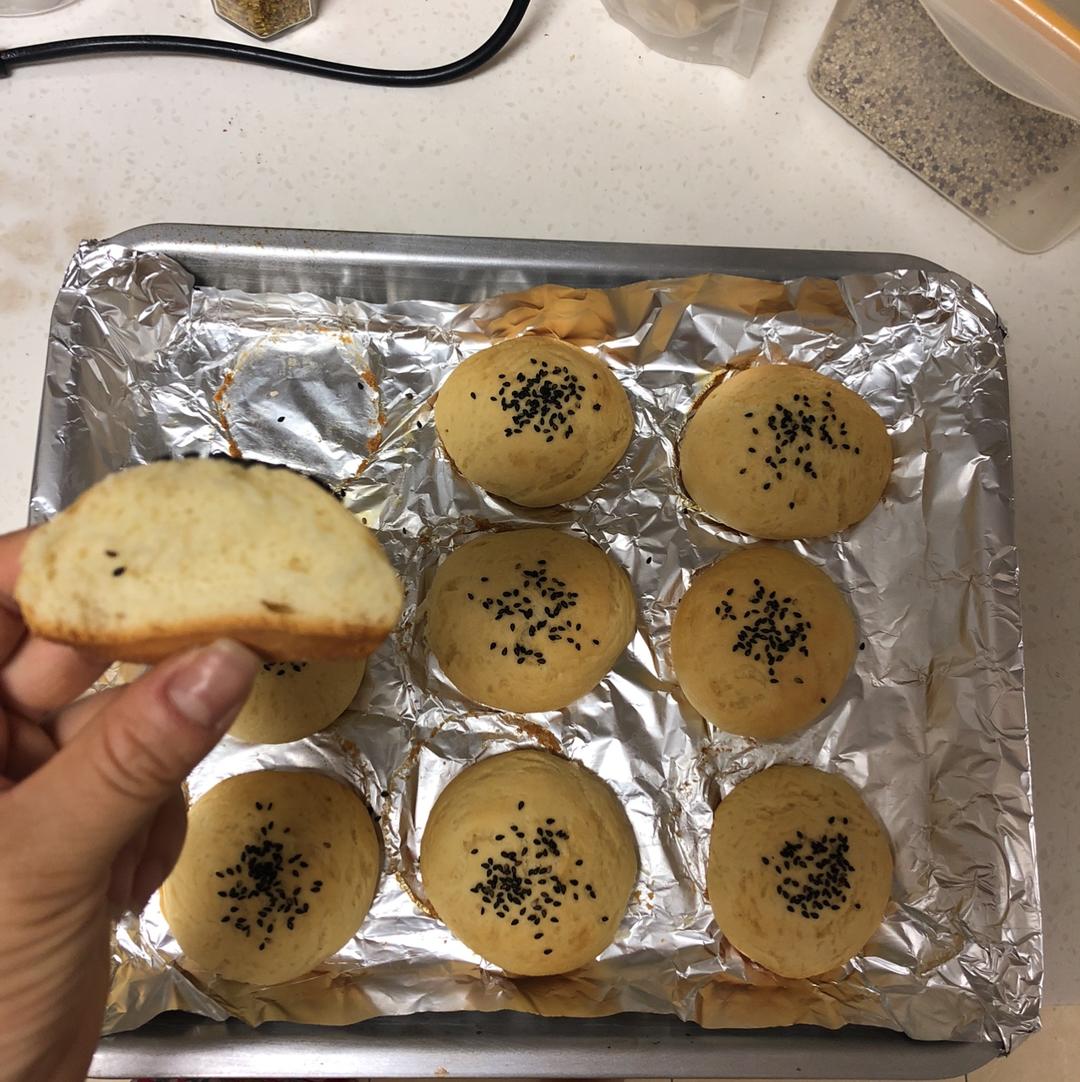 打发淡奶油的终极消耗配方—嫩到没朋友的奶油软面包