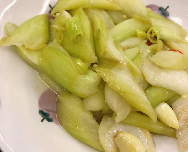 超下饭的炒芋蒙的做法