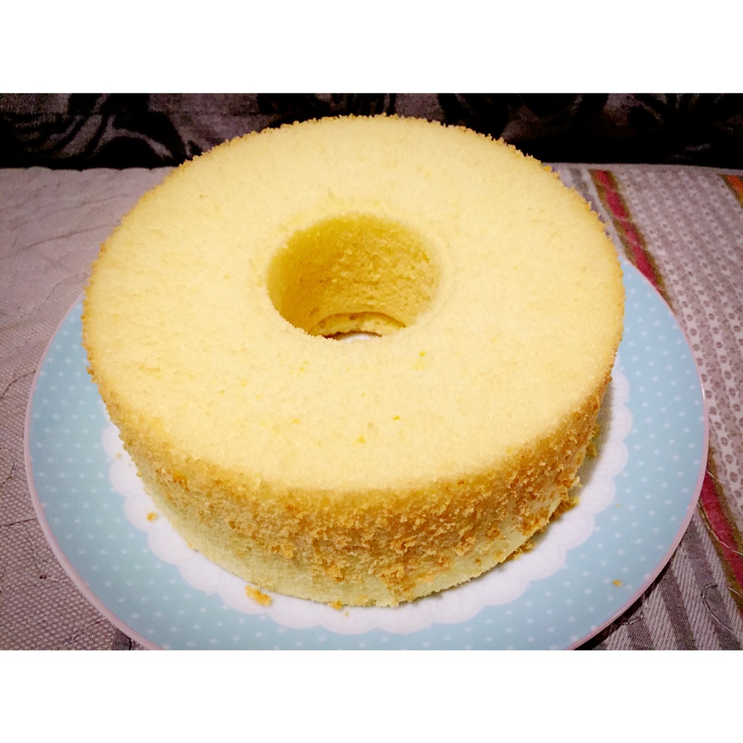 超简单完美戚风蛋糕（6寸2蛋）附打发、翻拌、脱模视频