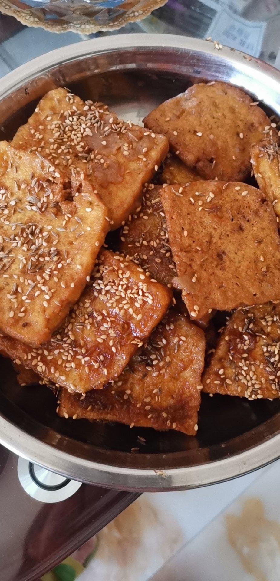 一口咬哭了苹果做的小羽私厨之孜然豆干