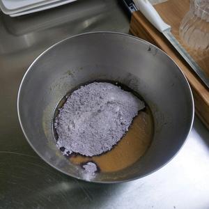 黑糖蔓越莓黑米糕的做法 步骤6