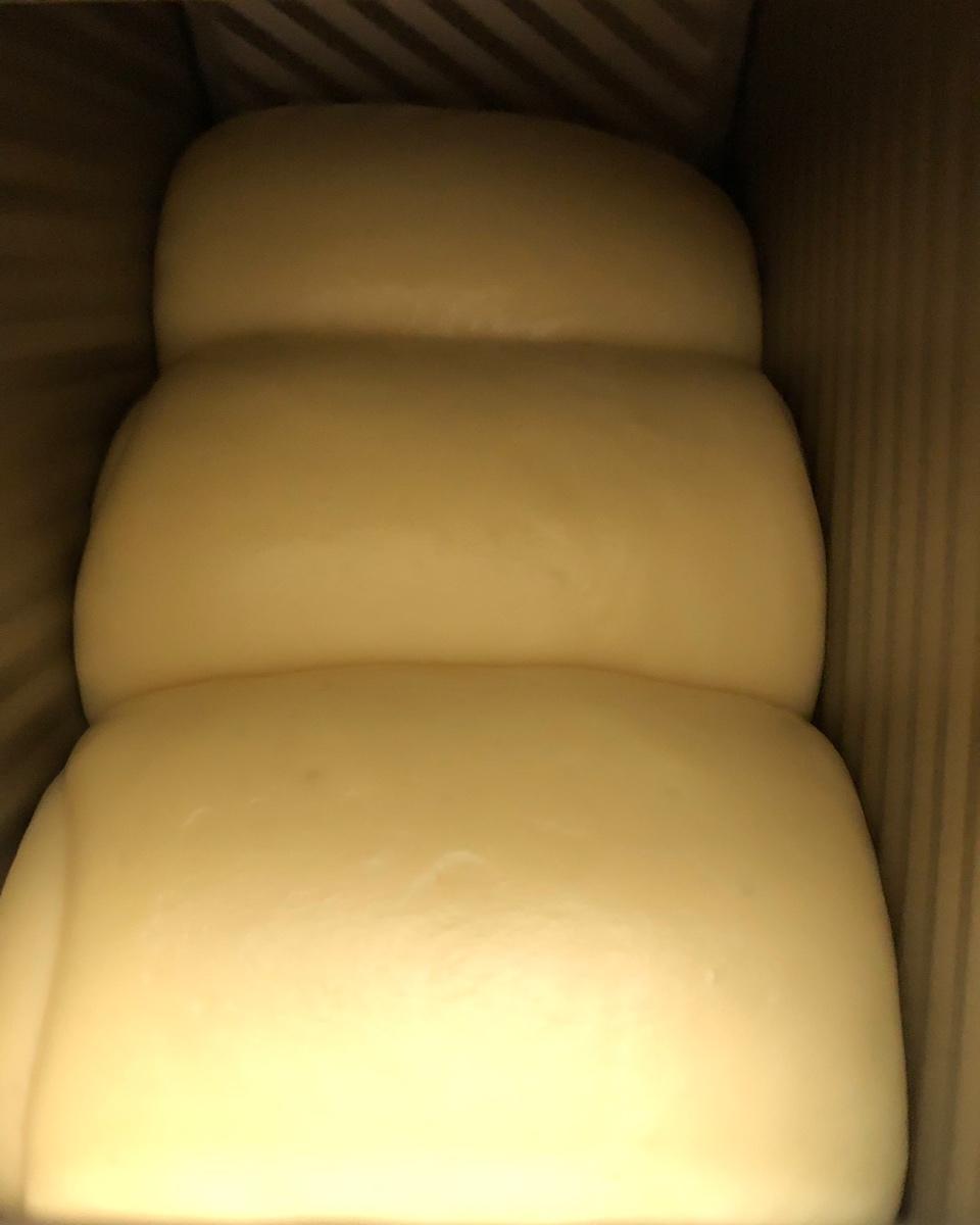 吐司，奶香手撕面包，超级香浓