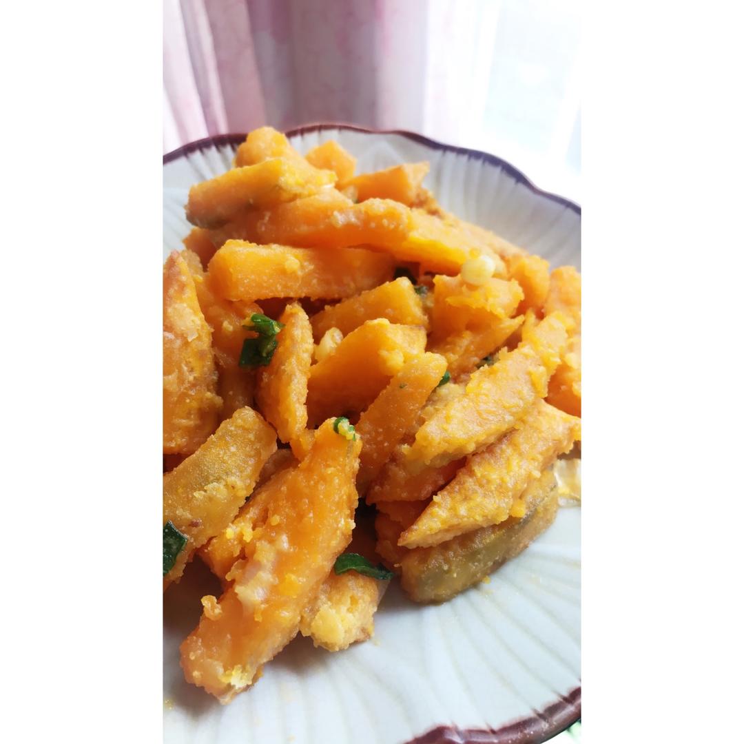 咸香软糯的快手菜--咸蛋黄焗南瓜