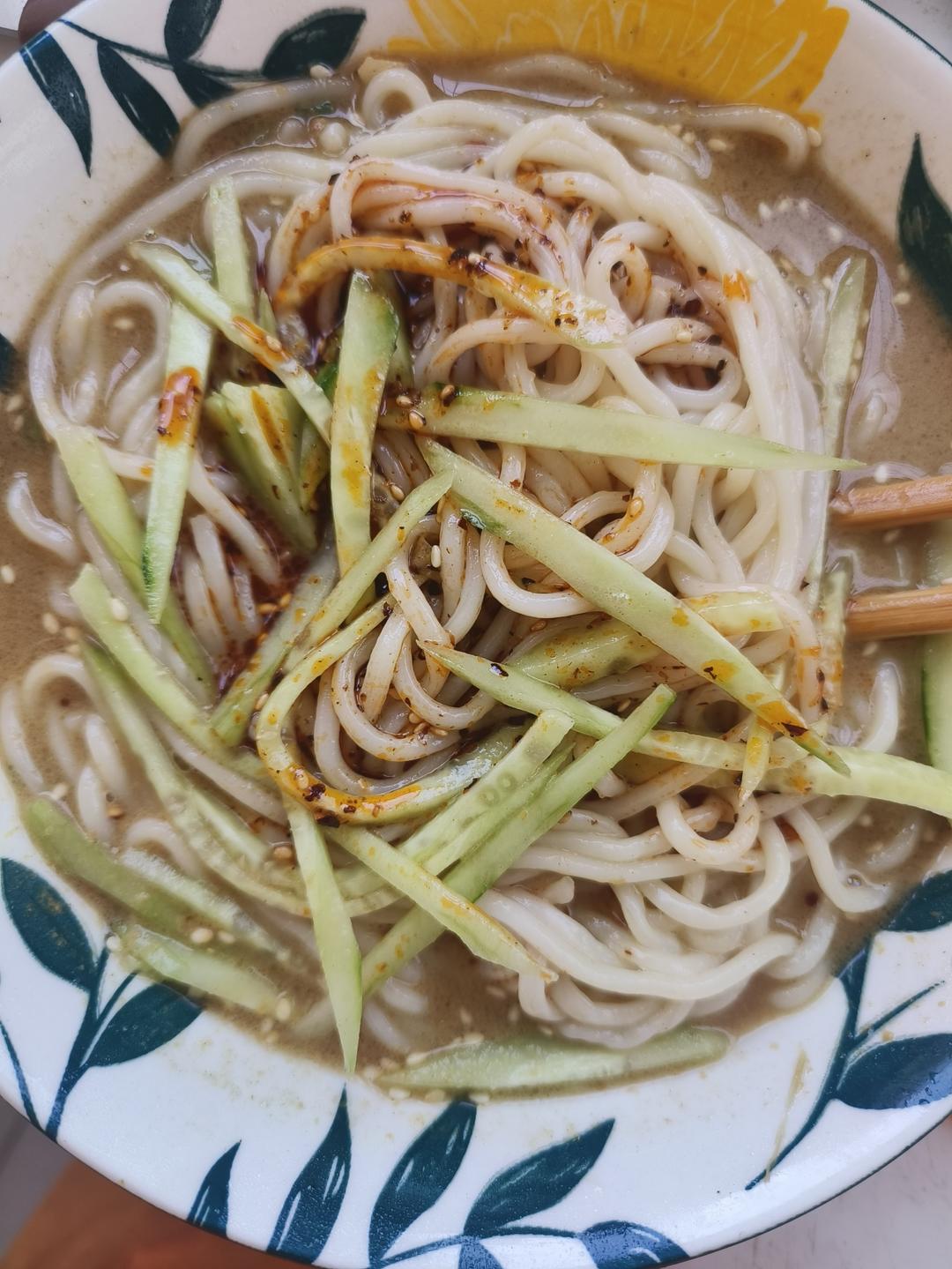 破防了，凉拌面居然这么好吃！！