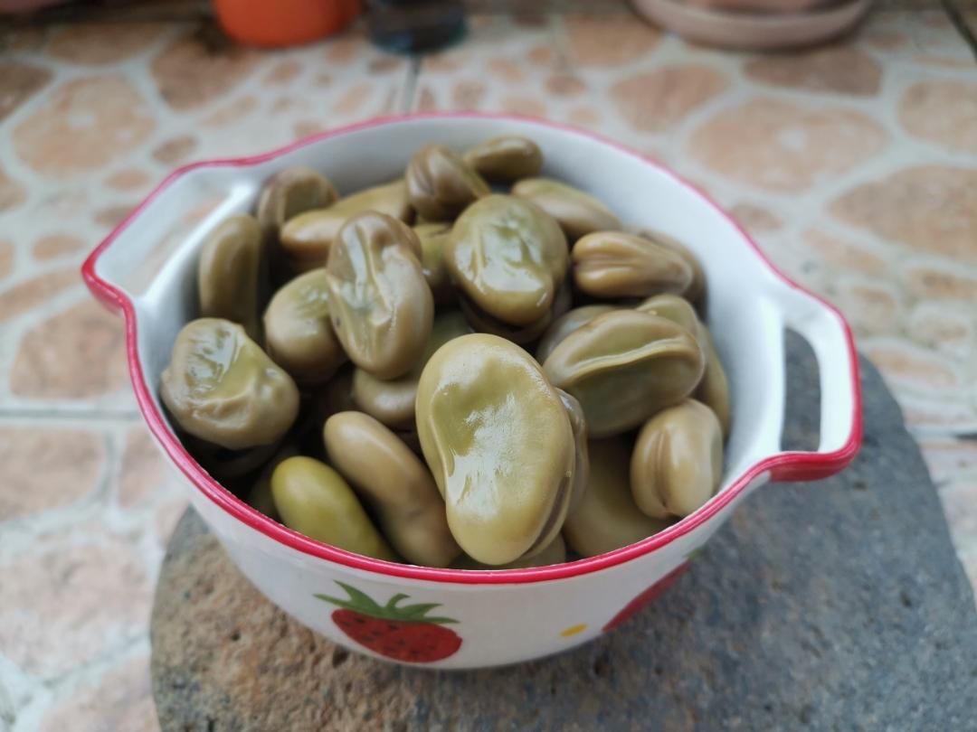 茴香豆、水煮五香蚕豆，孔乙己那碟让我们都流过口水的豆子