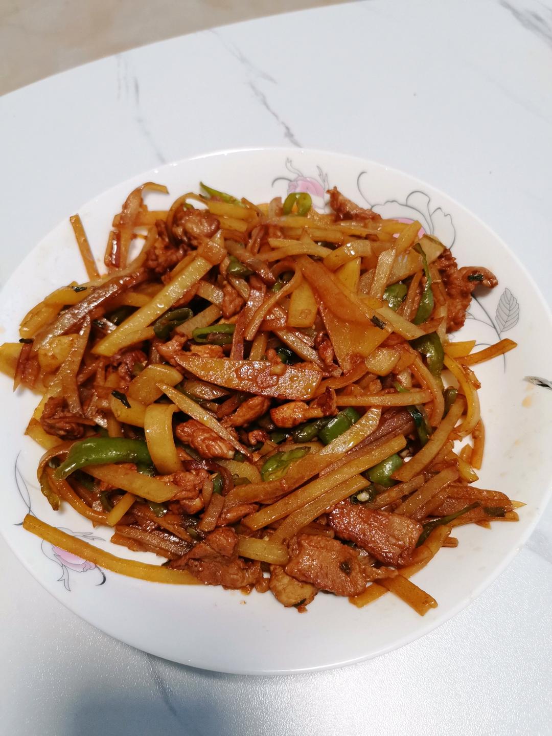 酸辣土豆肉丝——绝对最好吃！