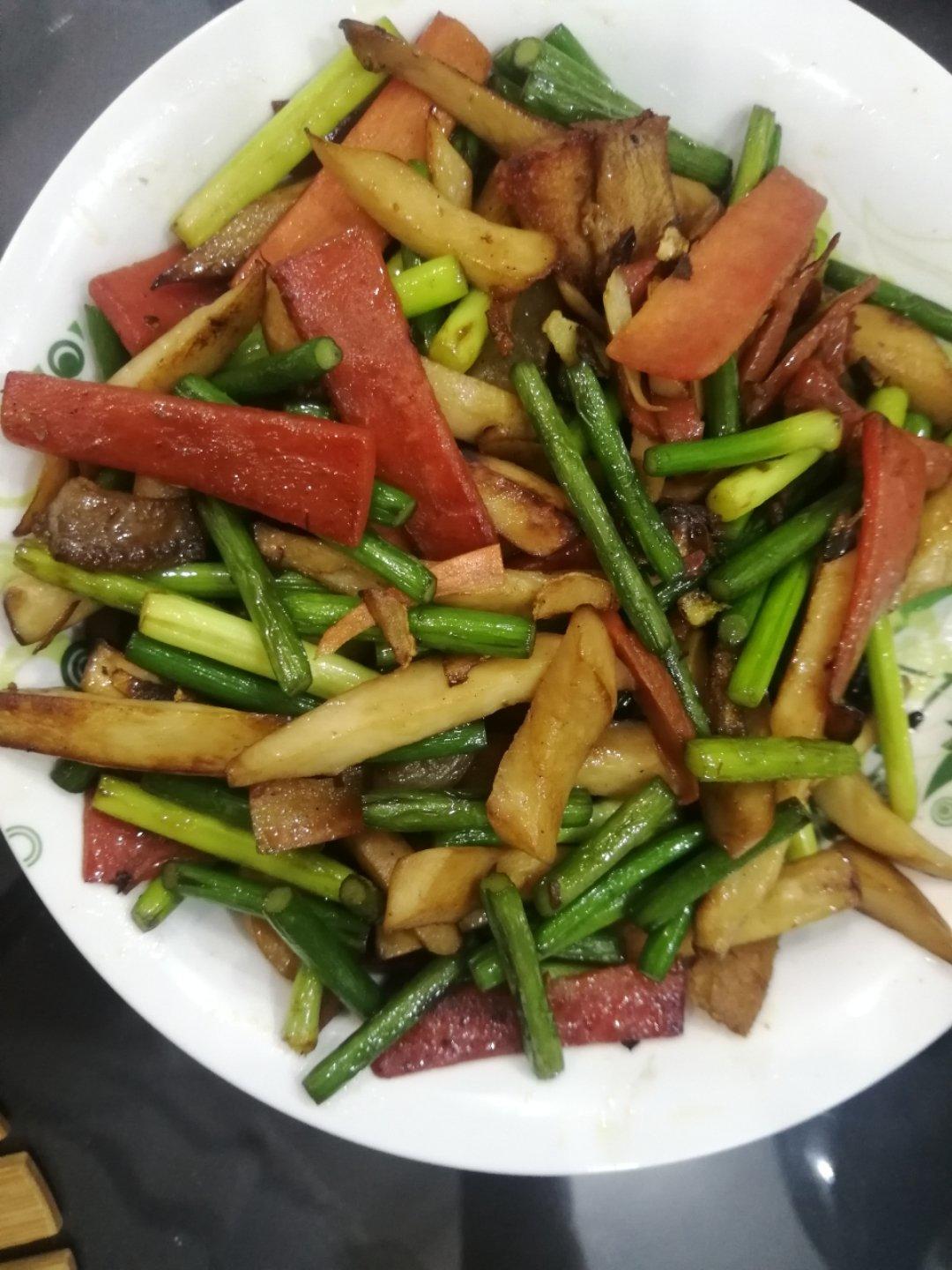 蒜苔杏鲍菇